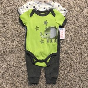 !! NEW Boys Infant 3pc Set - 2 Bodysuits and Pant Size 3-6MO